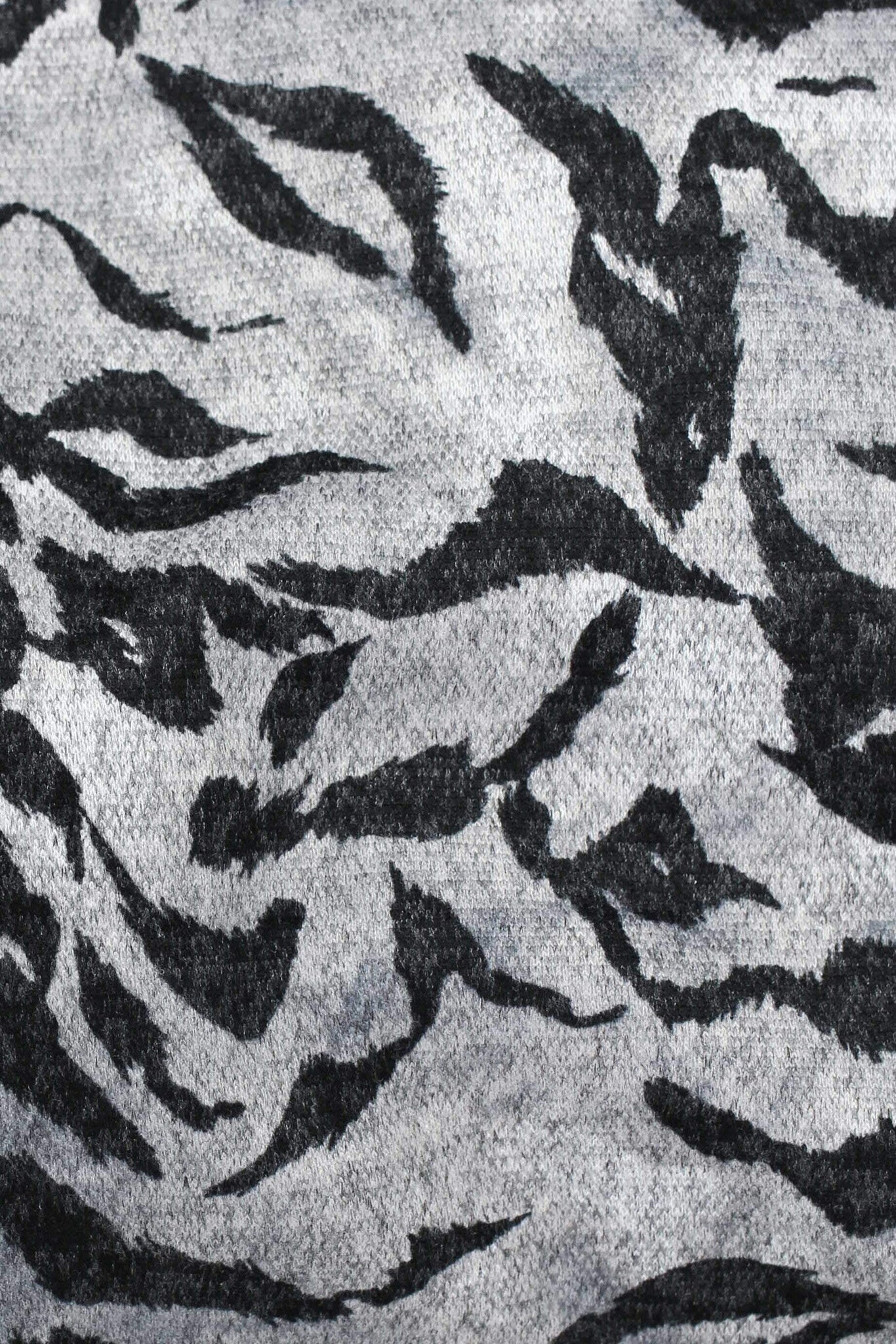 Animal Print Sweater Knit Grey / Black