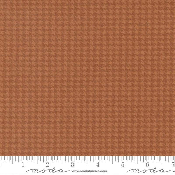 Autumn Gatherings Premium Flannel Houndstooth By Primitive Gatherings For Moda Butternut