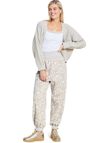 Burda - 5591 Ladies Pants & Shorts