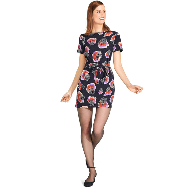 Burda - 6087 Top, Dress - Figure Fitting with a Scooped Neckline