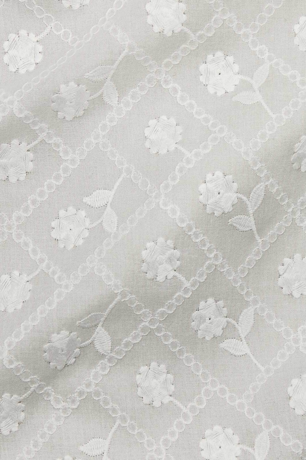 Embroidered Daisy Chain Off White