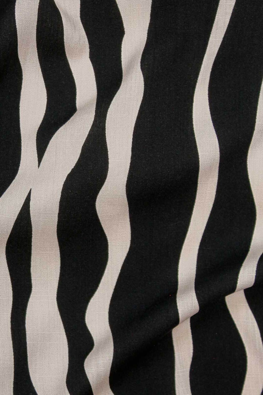 Gauguin Wavy Stripe Slub Black / Off White