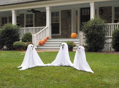 Ghostly Group Lawn Decor Large