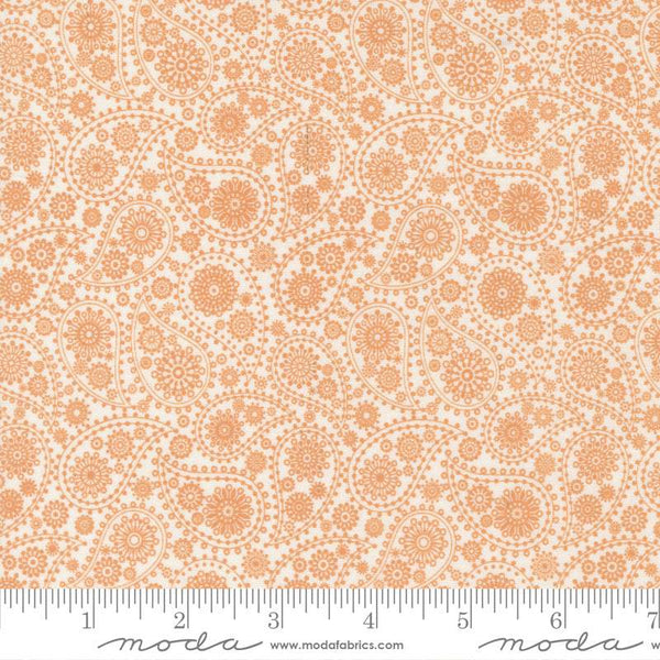 Late October Paisley By Sweetwater For Moda Vanilla / Orange