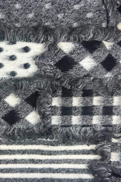 Patchwork Fringe Coating White / Black